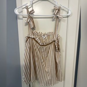 NWOT aerie top size M.